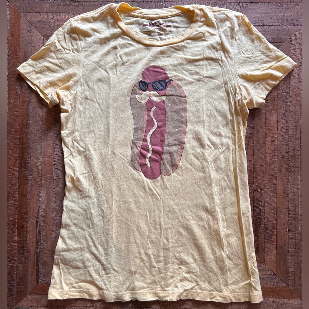 Threadless “Moustardche” Girly Shirt XXL